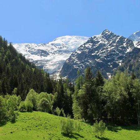 Alpesi faház Modern With Garden Chamonix