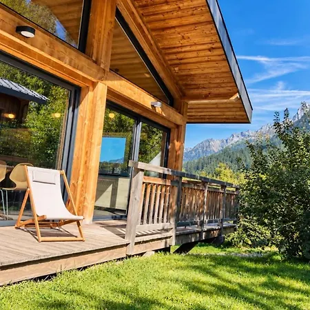 Modern With Garden Chalet
