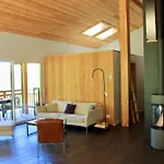 Chalé Modern With Garden *
